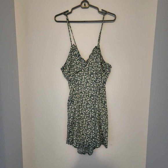 NWT Zaful Summer Dress - Picture 2 of 10